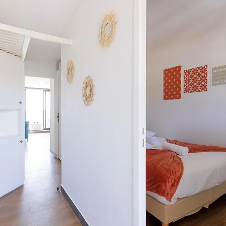 Апартаменты Blue View - Terrace With Sea View, Pool, Air Conditioning *