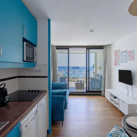 Blue View - Terrace With Sea View, Pool, Air Conditioning Канны