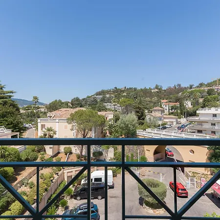 Апартаменты Blue View - Terrace With Sea View, Pool, Air Conditioning