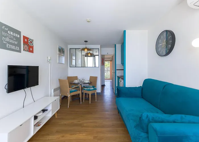 Blue View - Terrace With Sea View, Pool, Air Conditioning