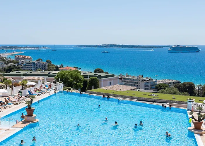 Apartament Blue View - Terrace With Sea View, Pool, Air Conditioning