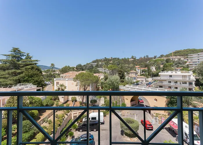 Apartament Blue View - Terrace With Sea View, Pool, Air Conditioning